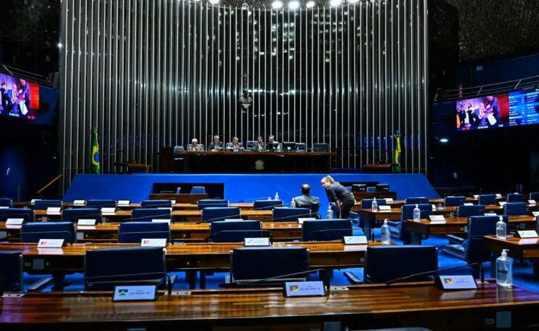 Congresso vota nesta quarta PL da Adultização e PEC da blindagem